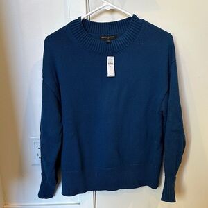 Banana Republic Women's Marine Blue Crew Neck Sweater, size S (small), NTW